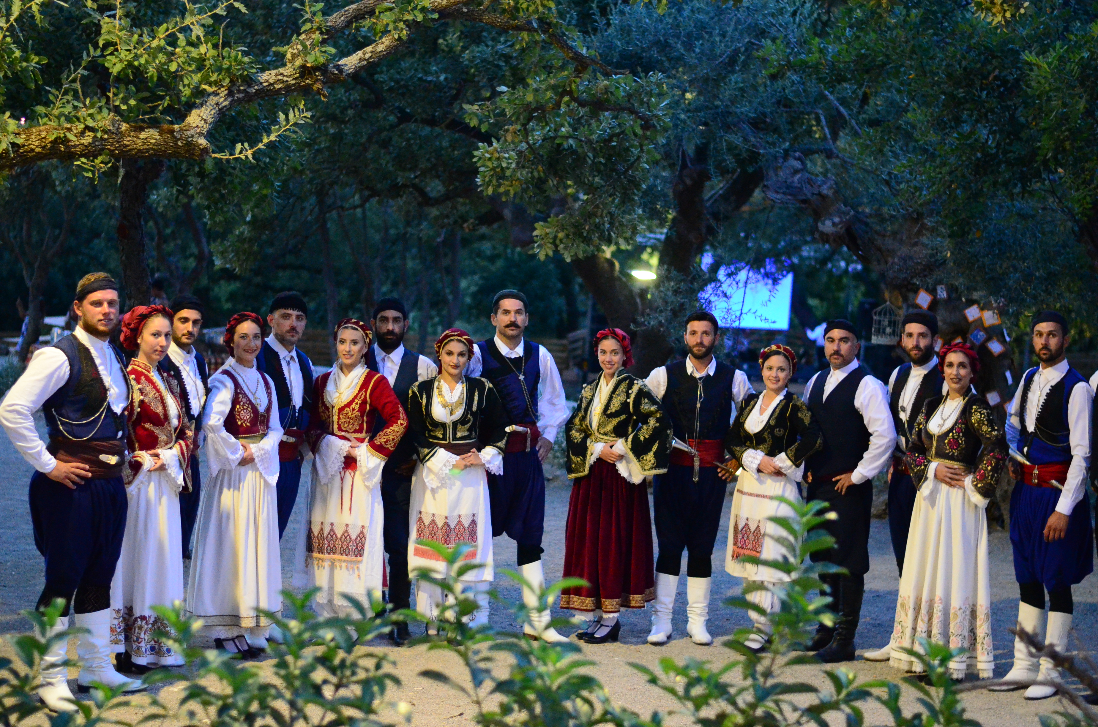 ΑΠΟ ΤΑ «ΠΥΡΡΙΧΙΑ ΔΡΩΜΕΝΑ» ΚΑΙ ΤΟ ΣΥΓΚΡΟΤΗΜΑ ΣΥΝΟΛΑΚΗ-ΚΟΡΔΑΤΖΑΚΗ